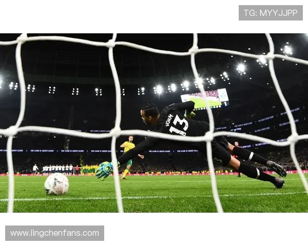 破军WB首局数据对照下绝心钟馗合围玖欣鲁班大师的赛场攻防博弈